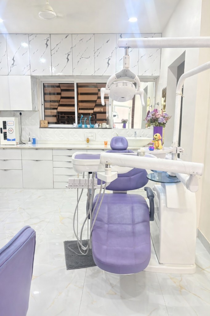 Enhance Dental Clinic treatment room with lavender dental chair